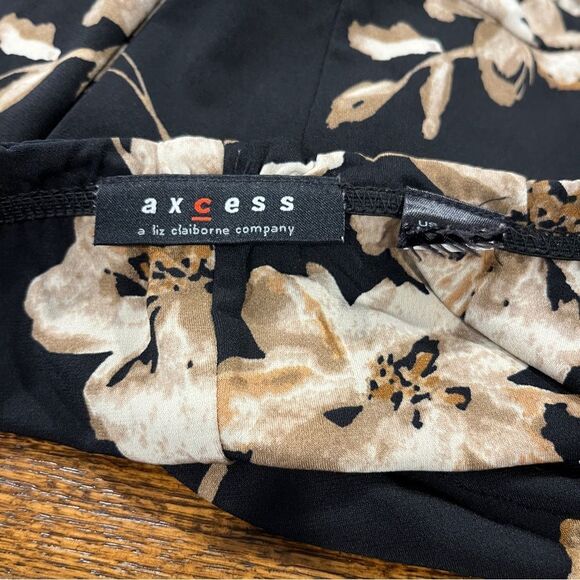 Plus size Floral knee length Dress size 14 - Picture 9 of 11